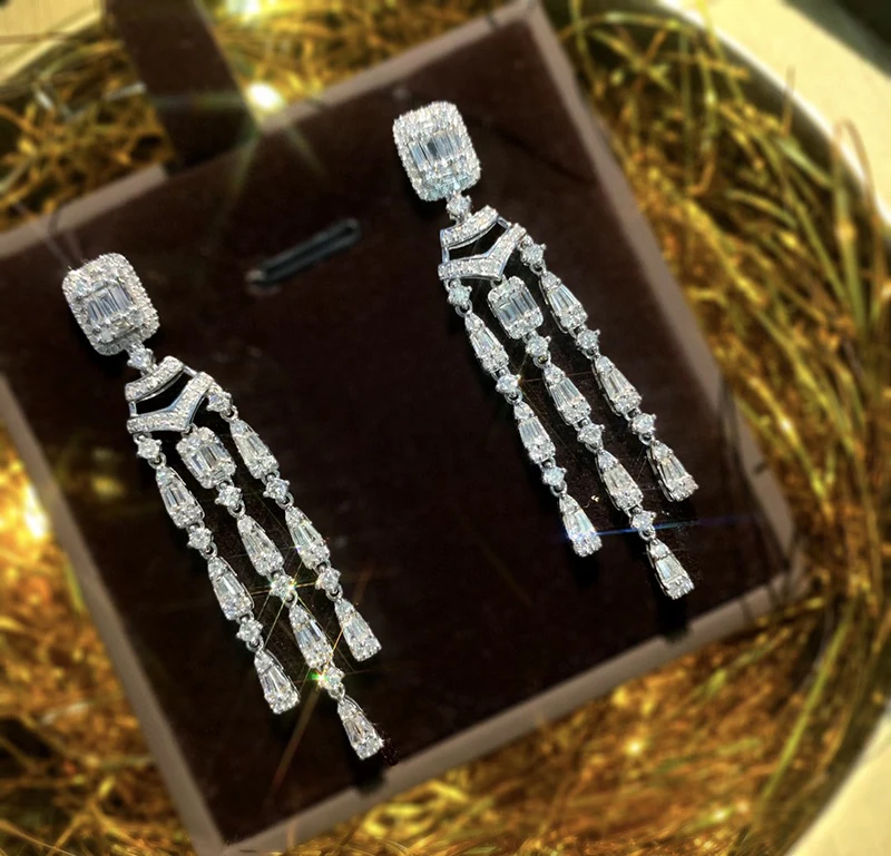 Рисунок 4 - Серьги LUOWEND из белого золота 18 карат