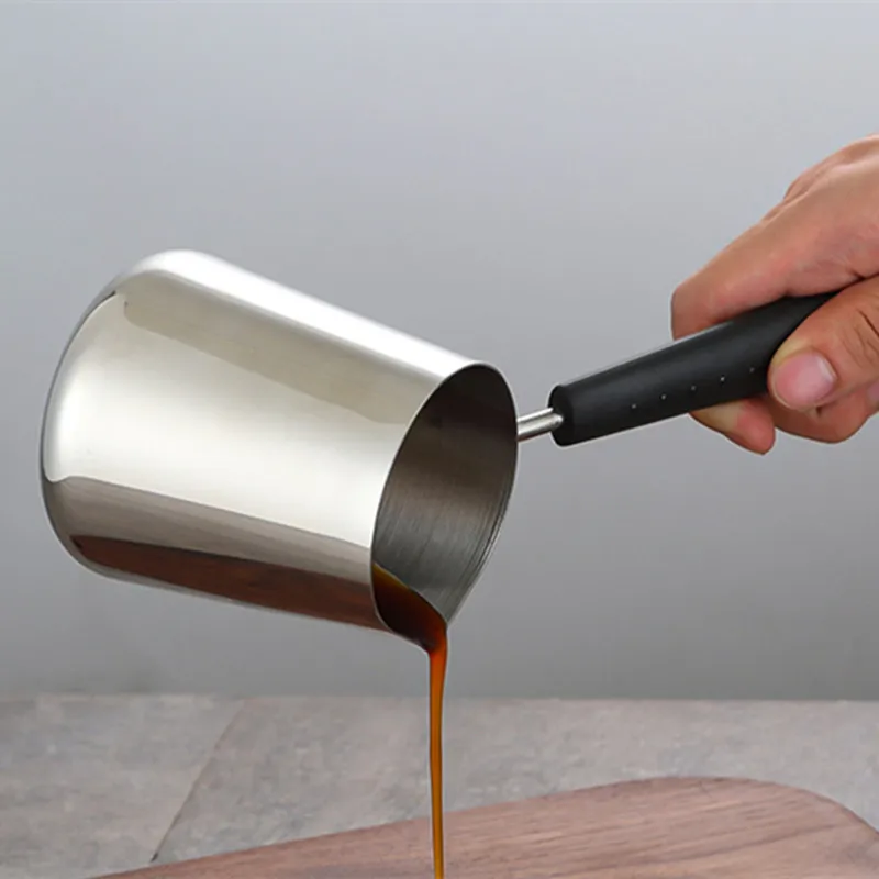

Stainless Steel Long Handled Metal Coffee Pot Milk Pot Butter Melting Jug Glossy Surface High Temperature Resistant 350/600/900m
