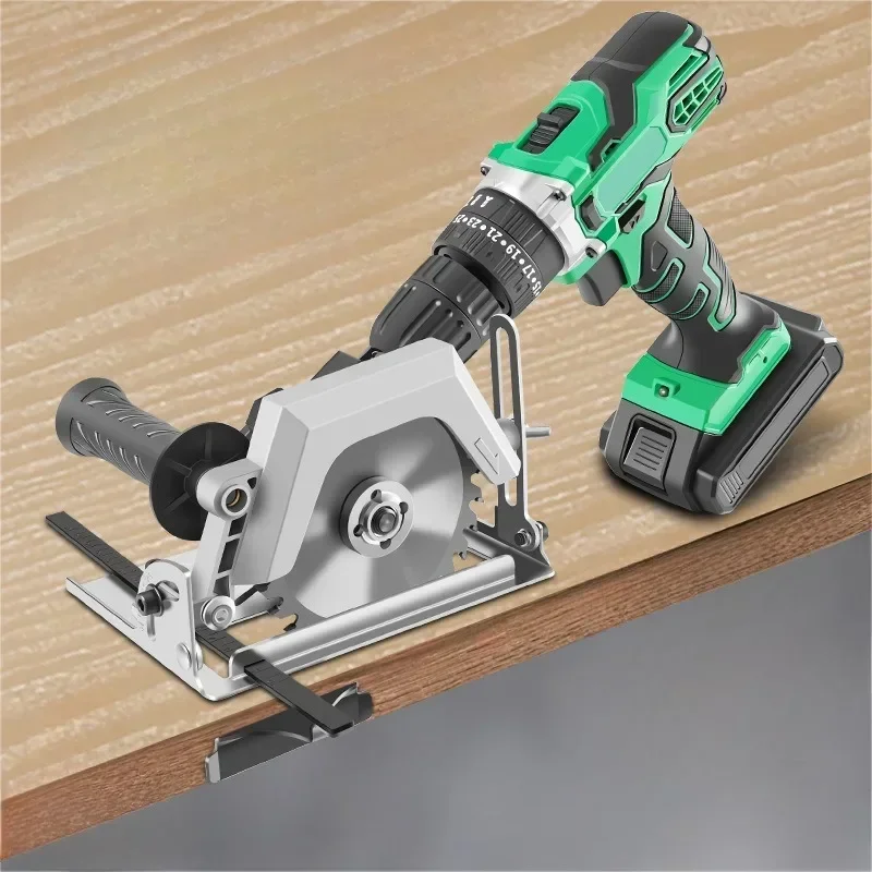 Электрическая дрель в переходник для электрической циркулярной пилы