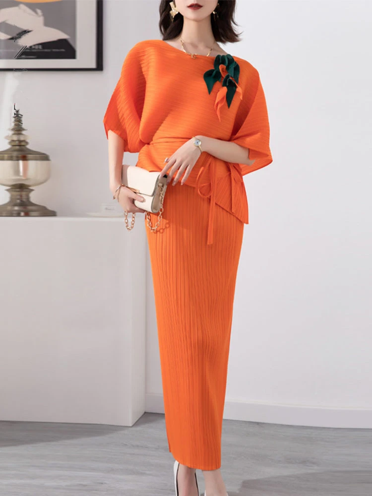 

Miyake Pleated Two Pieces Dress Set Women 3D Appliques Batwing Sleeve T-shirt Tops Long Sling Dresses Female Elegant Clothing