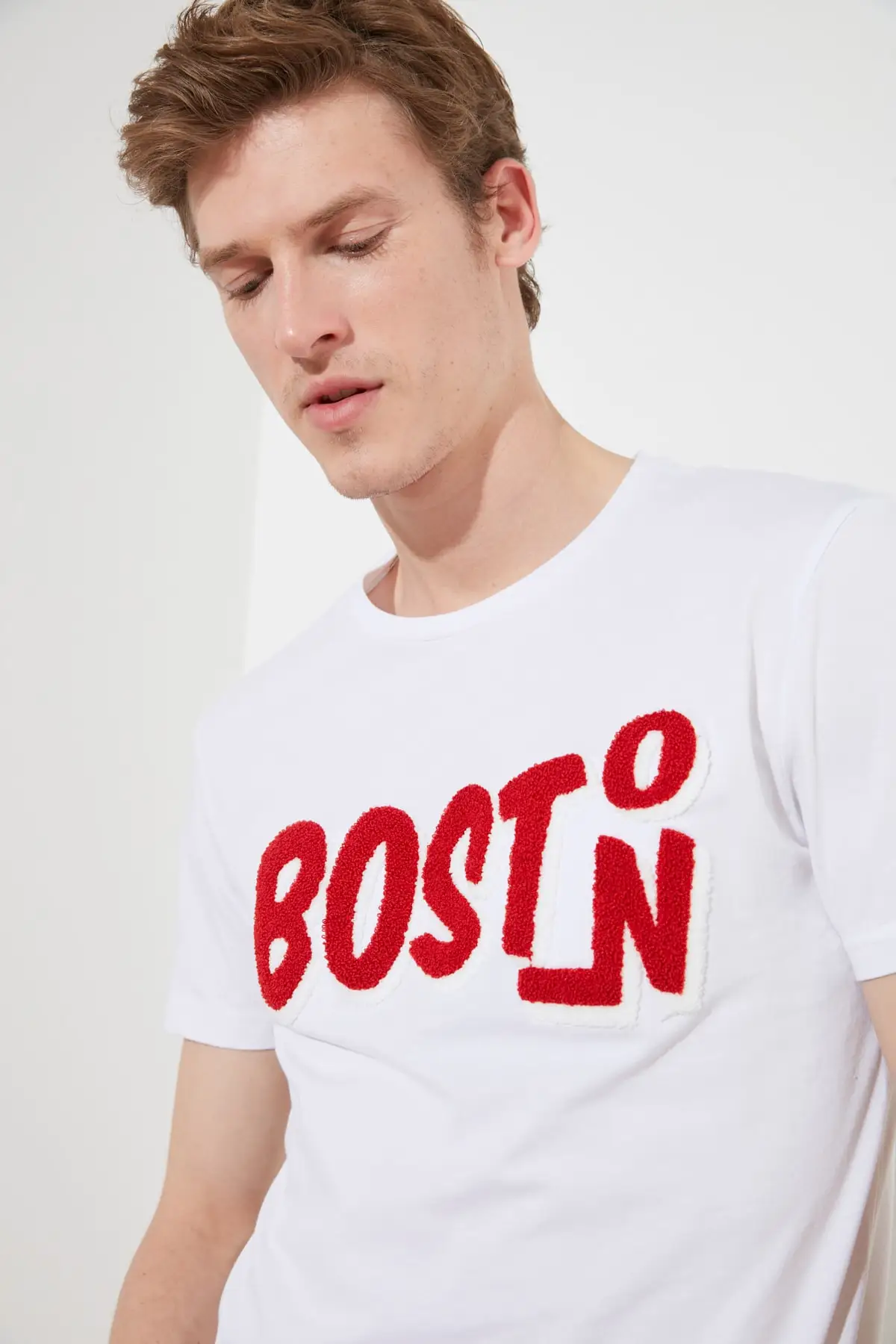 

Trendyol Men Embroideried T-Shirt TMNSS20TS1356