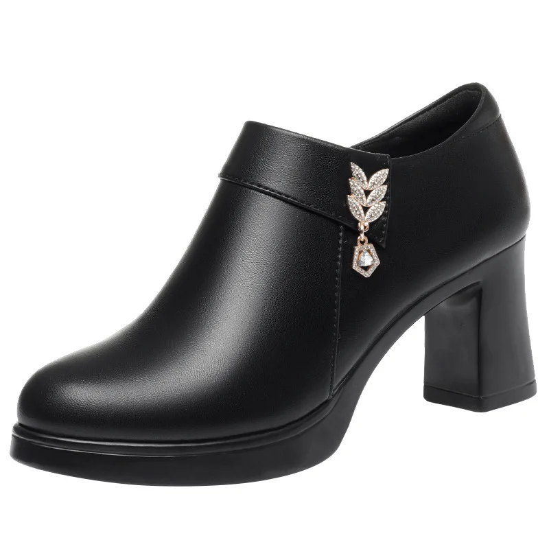 Элегантные модные туфли из мягкой кожи с глубоким вырезом 7 см женские