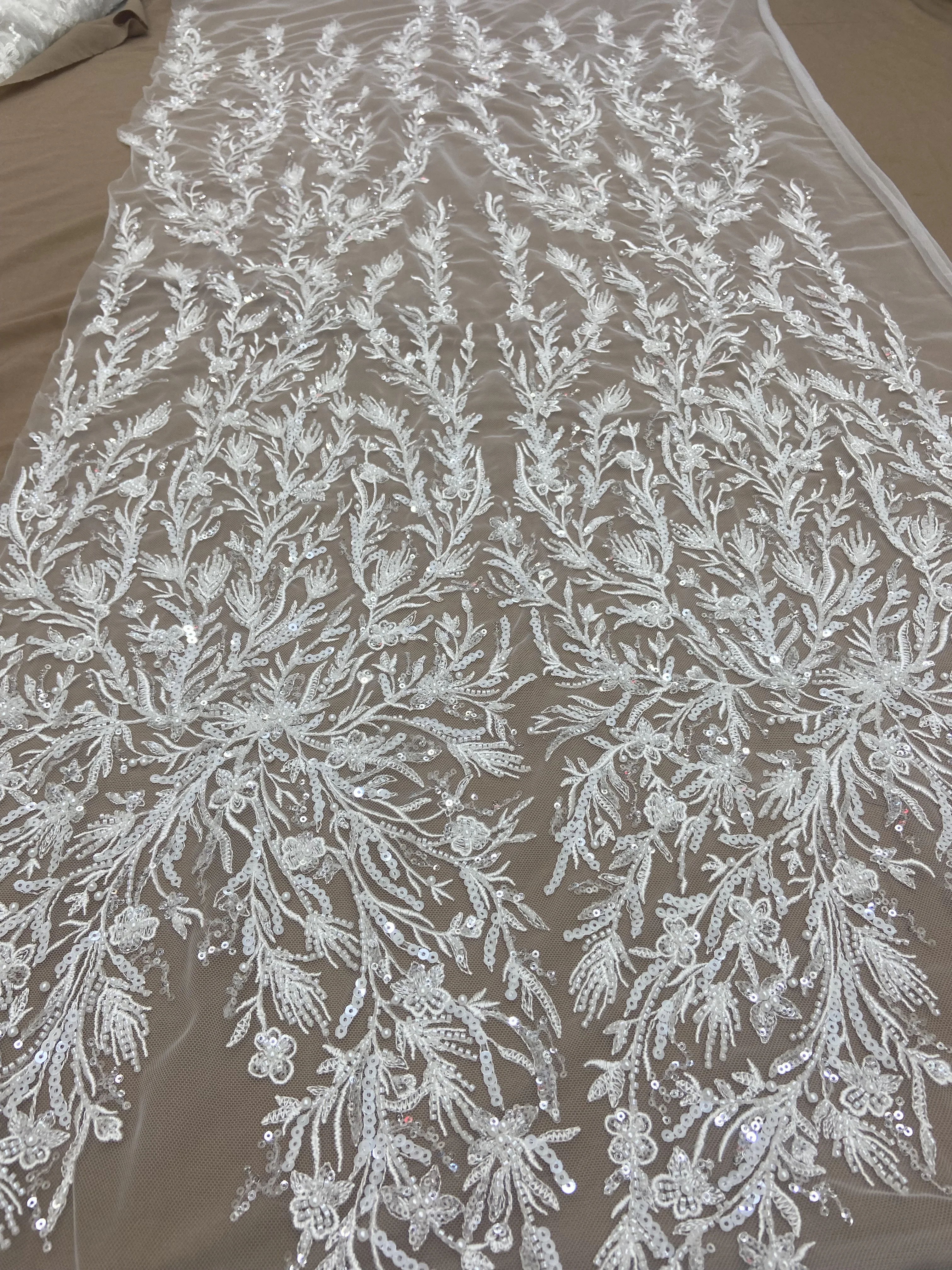 

Горячая Распродажа африканская вышивка блестками с бусинами и цветами, высокое качество с великолепной сетчатой тканью, французская Тюлев...