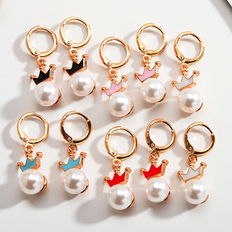 

2Pairs Fashion Jewelry 2022 Vintage Enamel Pearl Pink Crown Hoop Earrings Wedding Bridal Accessories Set Party Gifts Wholesale