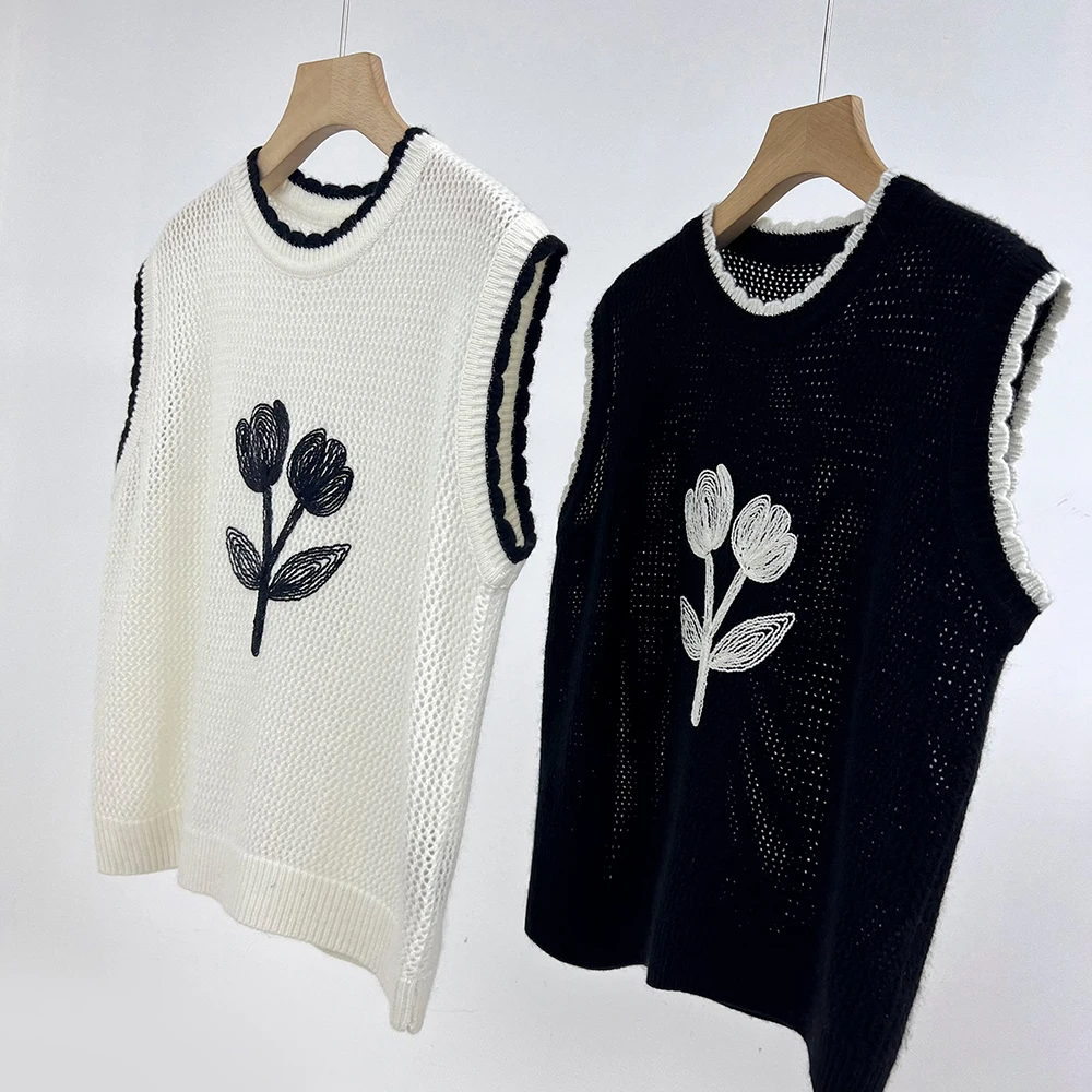 

2022 Women Vests Autumn High Quality Small Flower Hollow Cashmere Vest