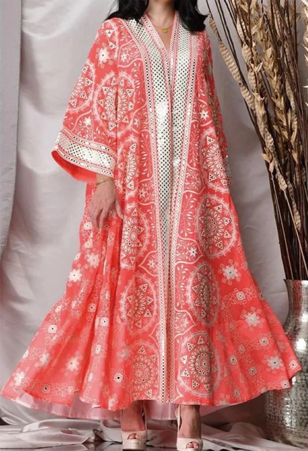 

Женское платье в полоску, с V-образным вырезом и длинным рукавом