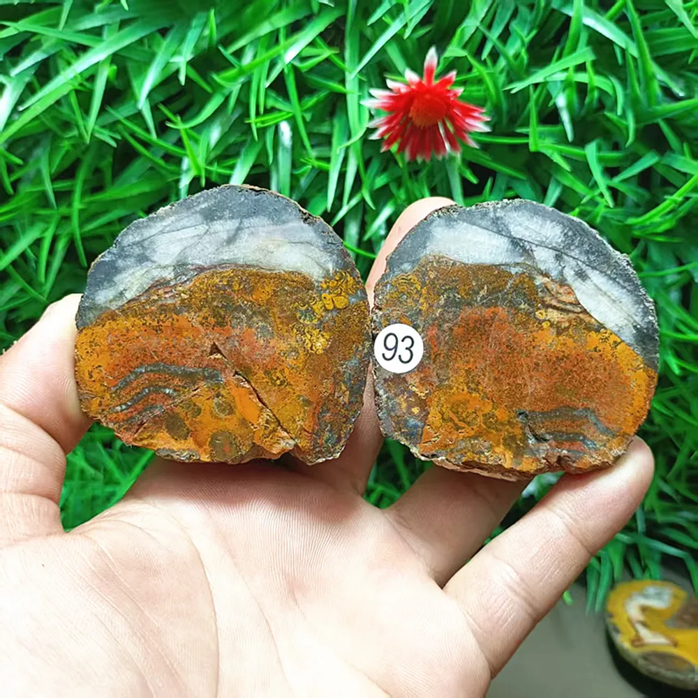 

Кристалл кварца красный ганьи