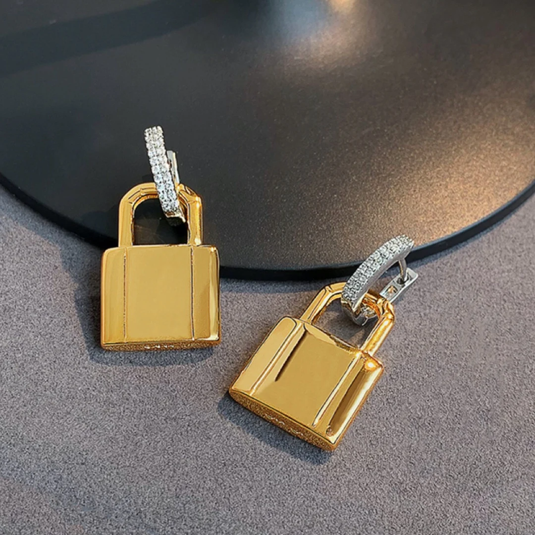 Brass Padlock Earrings 18K Gold Plated Jewelry Very Stylish Personality Padlock Earrings High Quality Luxury Jewelry Party Gift