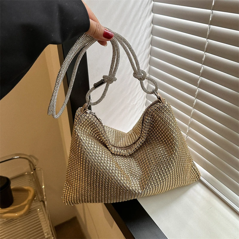 

Women Bag Summer Fashion Underarm Bags Shoulder Bag With Rivet Decoration
