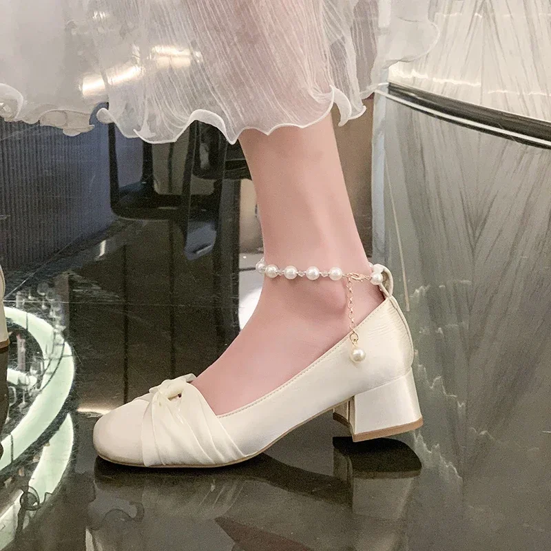 Новинка 2024 Повседневная модная женская обувь Универсальные женские туфли на