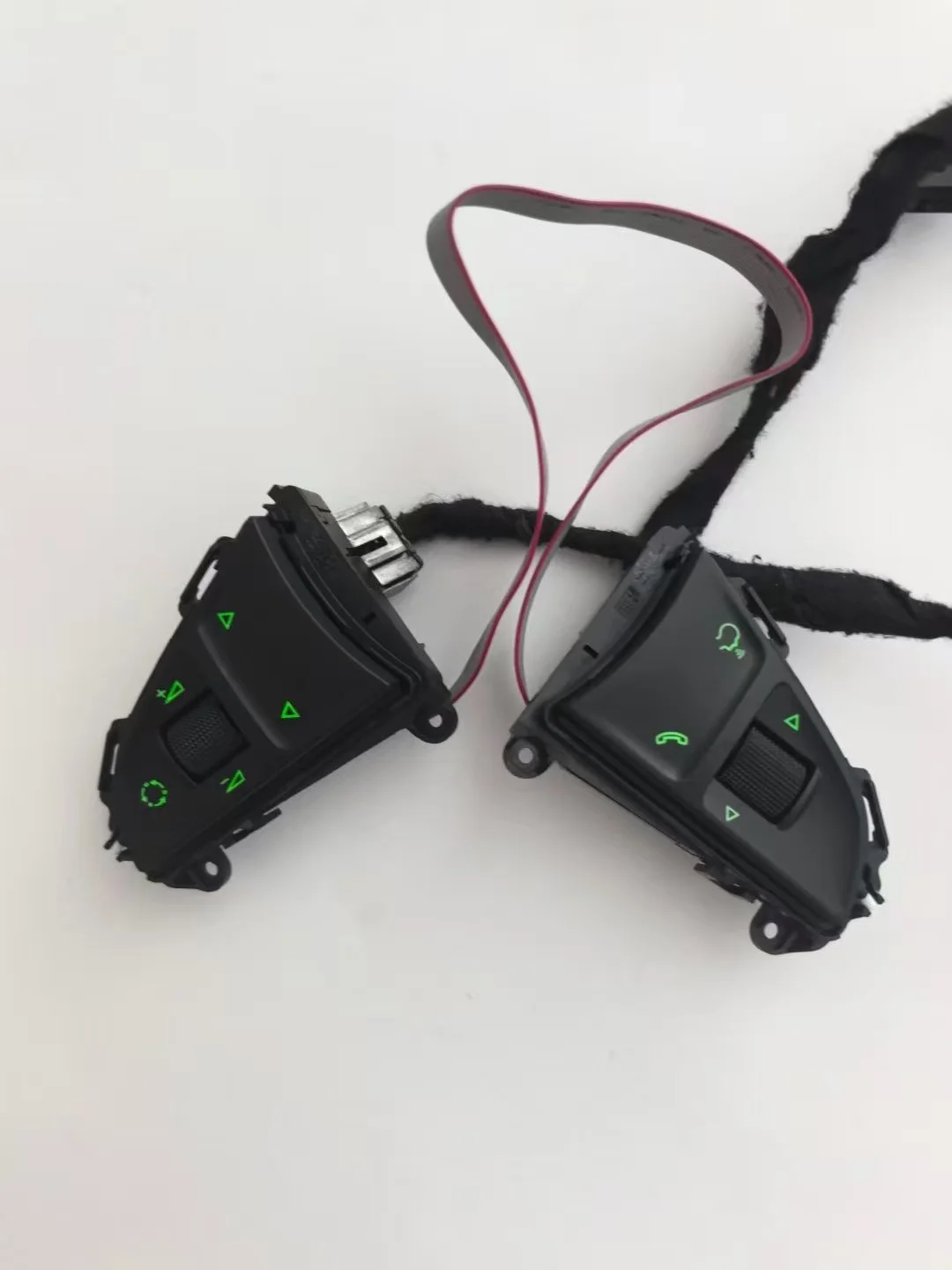 

OEM для Skoda Octavia Superb Kodiak, кнопка рулевого колеса 3VD919719A 5ED91979B