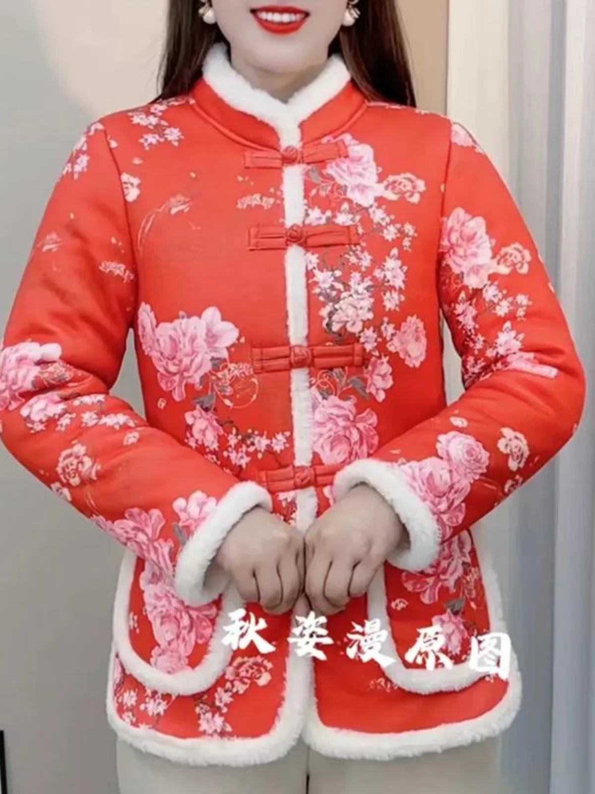 Новинка зимняя женская одежда ретро с пряжкой хлопковой подкладкой для молодых