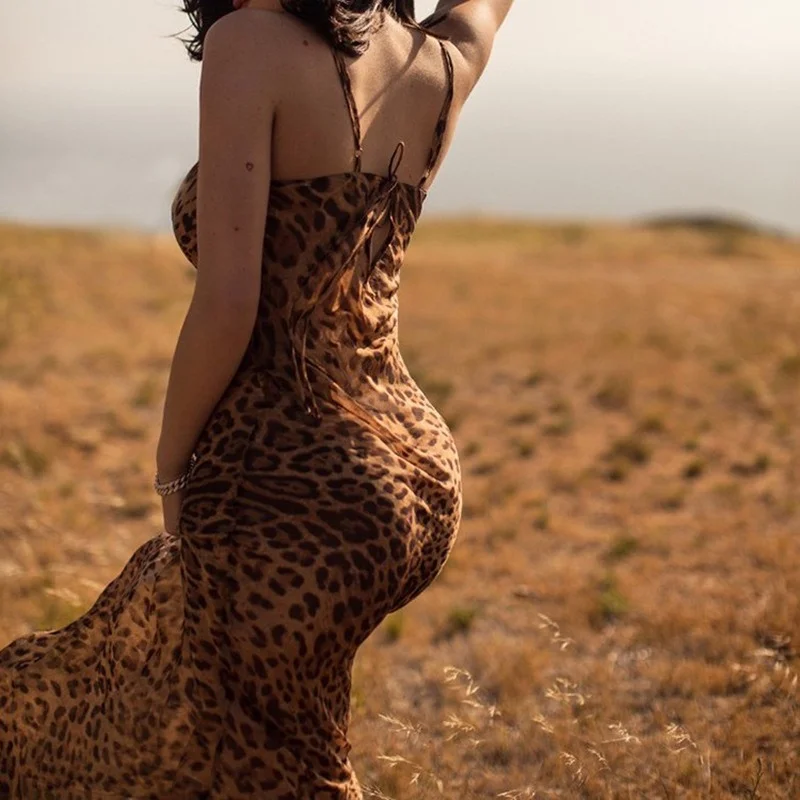 

2021 Fashion New Elegant Backless Spaghetti Straps Slim Dress Vintage Sexy Leopard Print Spring and Summer Dresses for Women