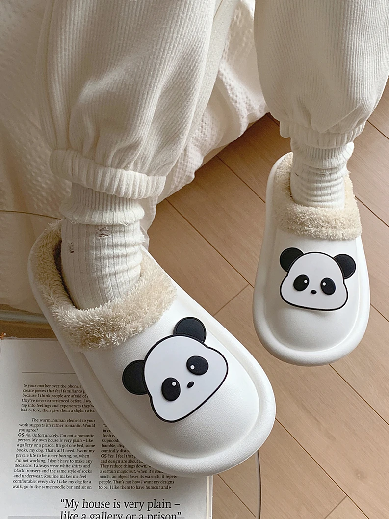 

2022 New Winter Warm keeping EVA Cartoon Panda Cotton Slippers Are Suitable For Lovers To Wear Anti-skid And Outdoor Waterproof