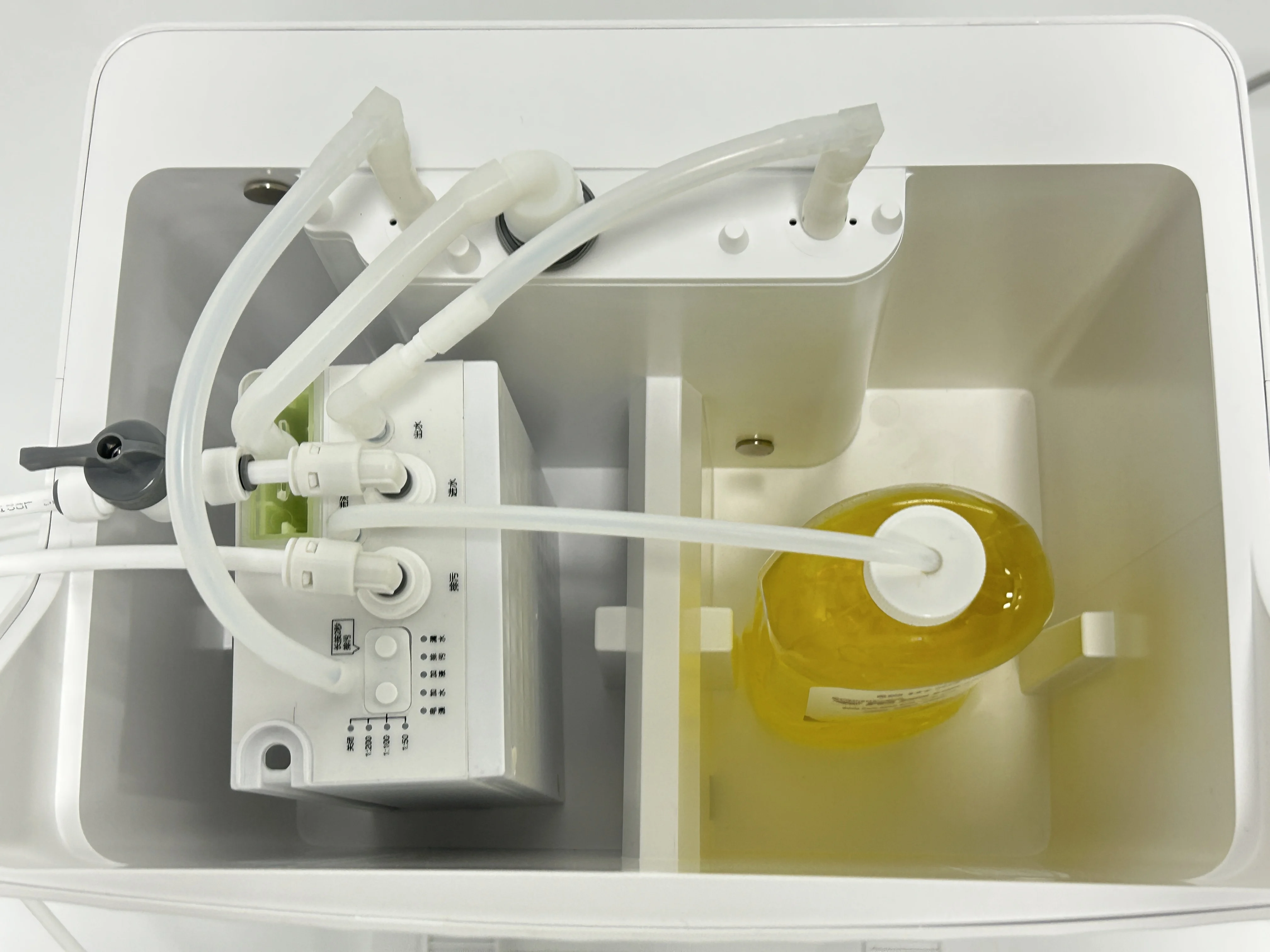 

Комплект для замены воды Roborock S8 MaxV