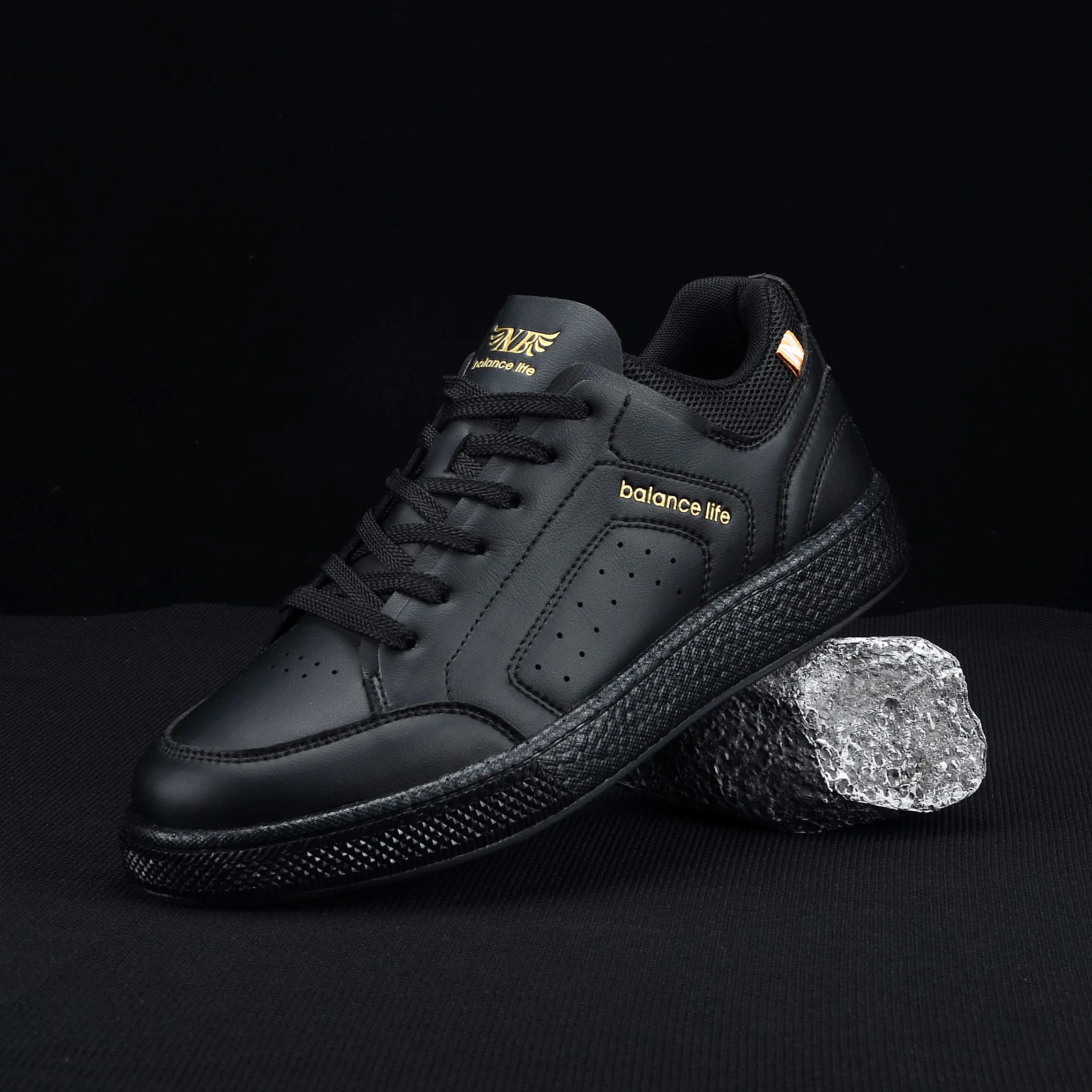 Men Women sport shoes Trail Genuine Leather Running Shoes Breathable Autumn Tennies Shoes comfortable Travel shoes