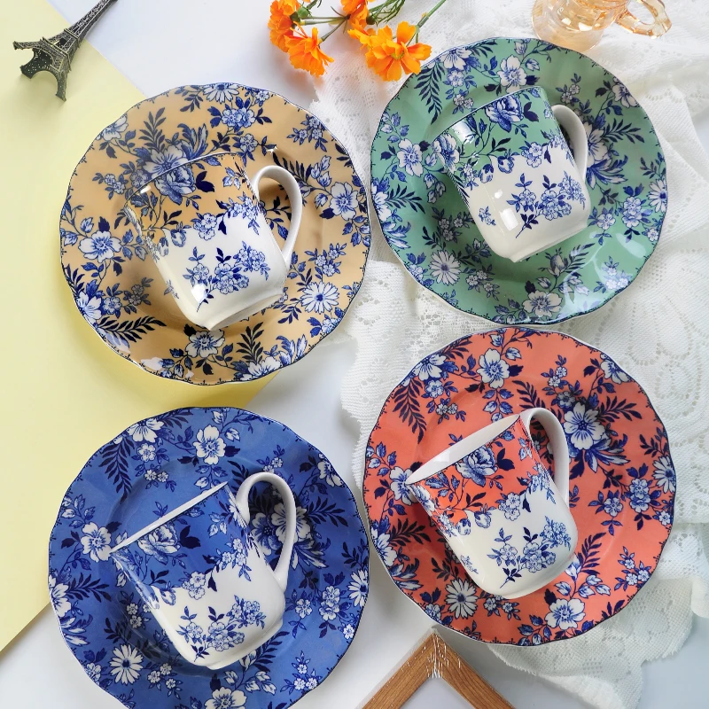 

Ceramic Plates Western Food Plates Home Breakfast Plates Four-color European Creative Personality Mug Set Gold Plates