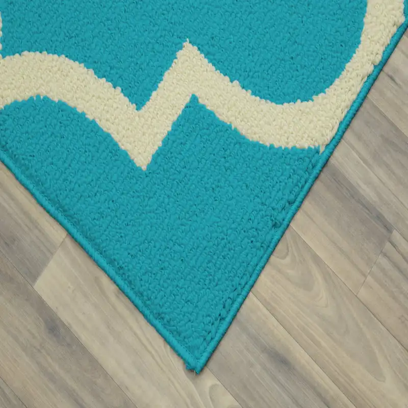 

Rug Quatrefoil 5 ft. x 7 ft. Area Rug Teal/Ivory
