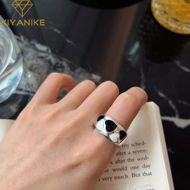 

XIYANIKE Sweet Black White Heart Open Cuff Finger Rings For Women Girl Cool Fashion New Jewelry Friend Gift Party anillos mujer