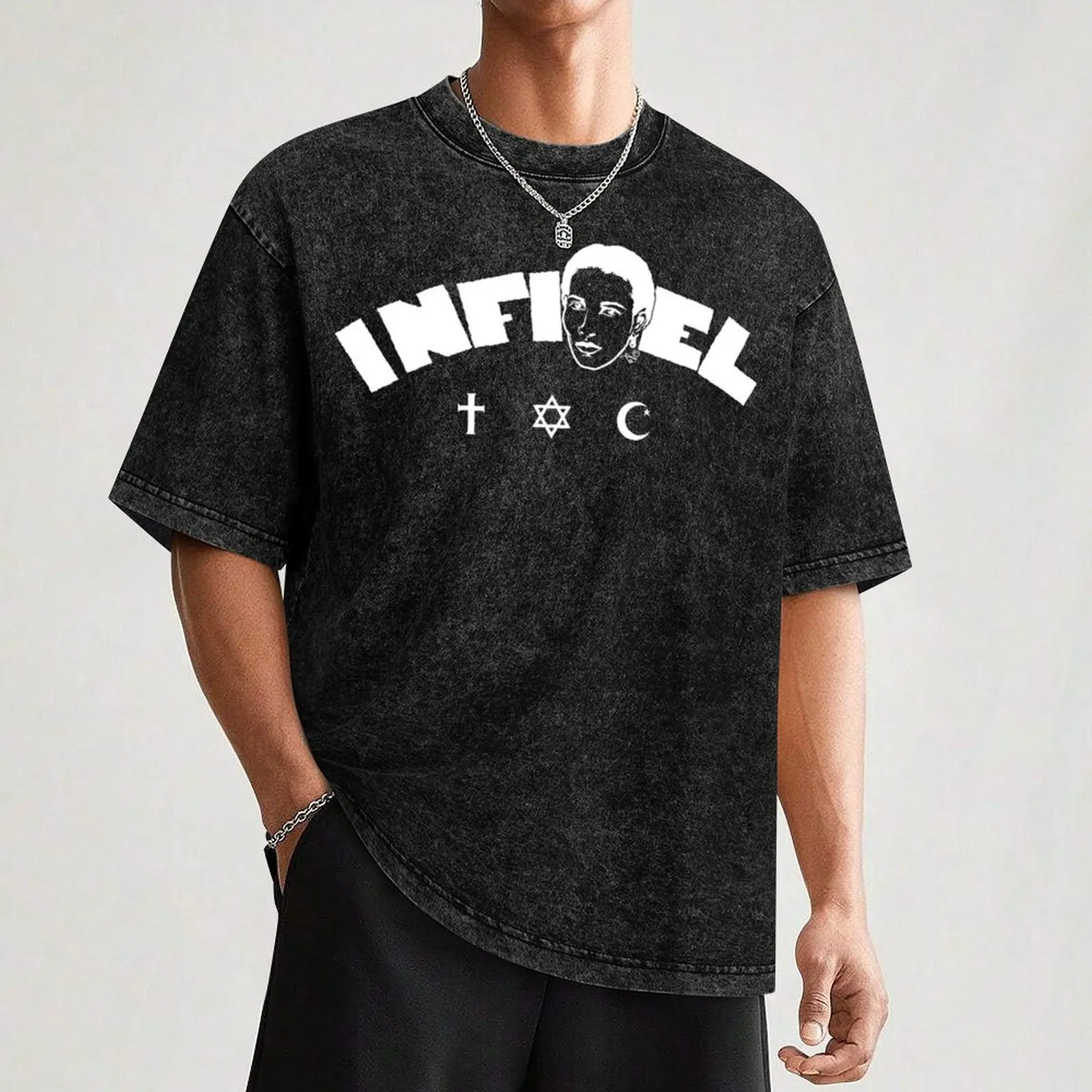 Футболка Infidel Ayaan (белая) от Tai's Tees футболки с рисунком рэпера спортивные фанаты