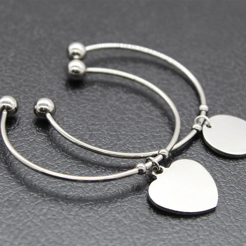 

5pcs Lot Women Charm Bracelet Heart / Round Tag Stainless Steel Cuff Bangle for Nice Gifts Jewelry