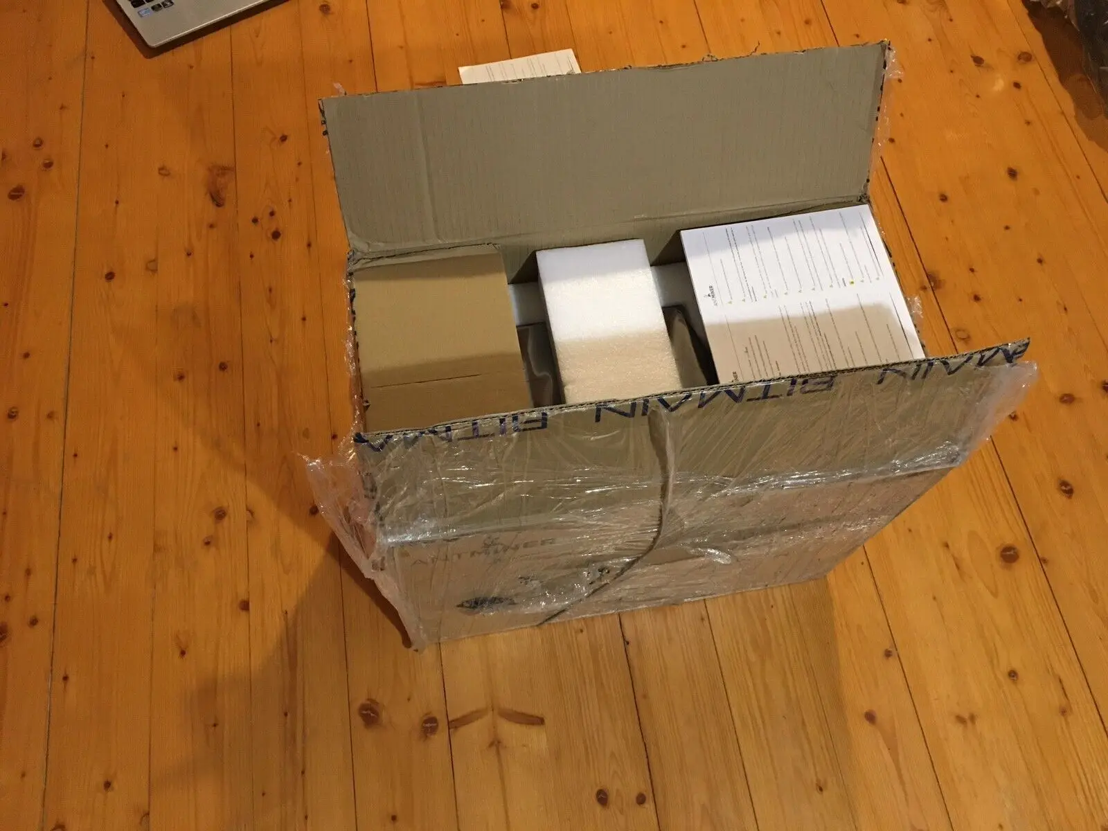 Купите 2 и получите 1 бесплатно новый Antminer KA3 166T 3154 Вт Майнер в наличии