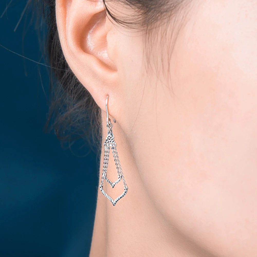 Настоящие твердые женские висячие серьги Pt950 Platinum 950 2 6-2 7 г