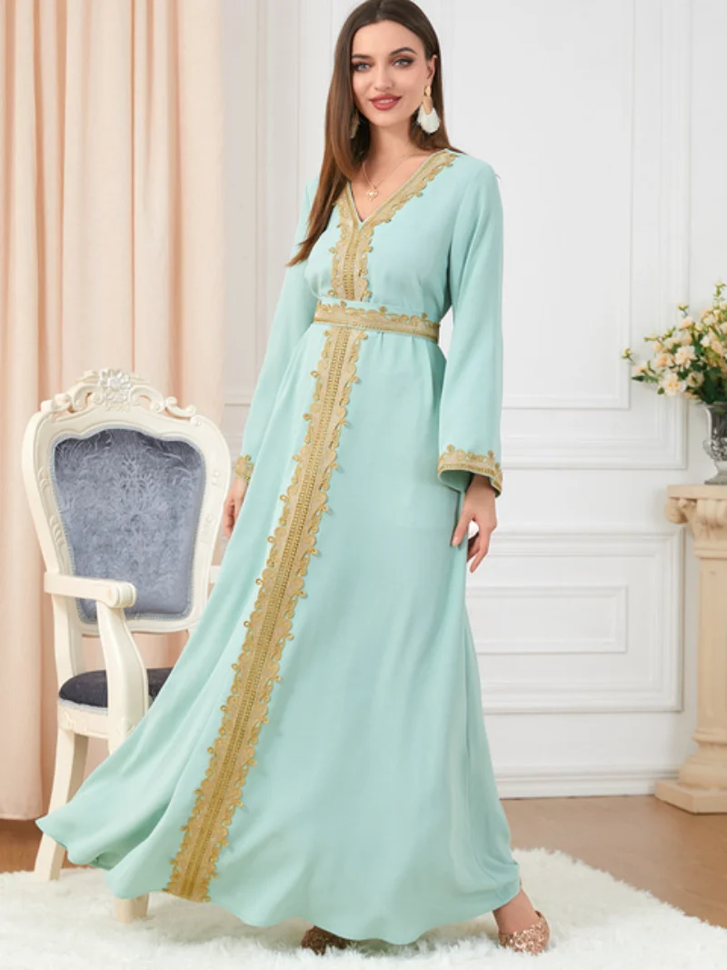 Muslim Woman Dress Dubai Abaya Elegant Lace Embroidery V-Neck Long Sleeve Party Maxi Dress Belted Kaftan Robe Turkey Wears
