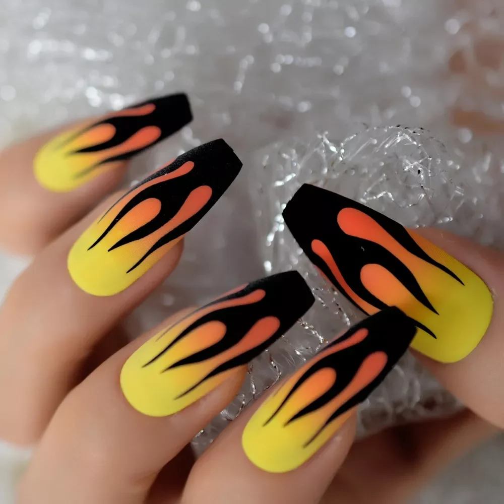 

Искусственные ногти Orange Ombre Fire Matte Black Flame, накладные ногти сверхдлинные, форма гроба, женские ногти 24