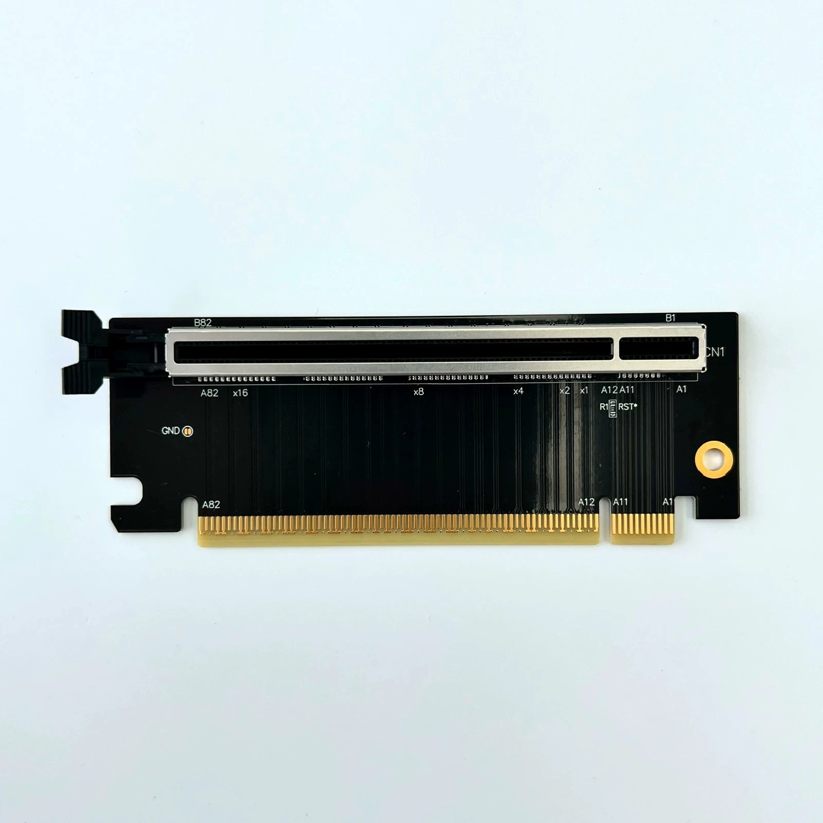 Фото Карта-адаптер-удлинитель PCIe 4.0 x16 с угловым разъемом 90 градусов для защиты графических процессоров, Gen4, для 1U/2U/3U серверов №3