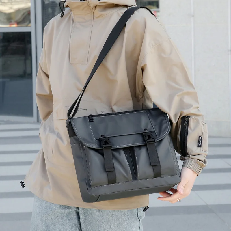 Fashion Men's Bag Waterproof Nylon Cloth Messenger Bag Men's Casual Business Bag Large Capacity Shoulder Crossbody Bag 2023 New
