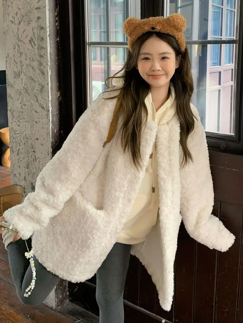 Верхняя одежда из овечьей шерсти женская зима 2024 популярная новая корейская