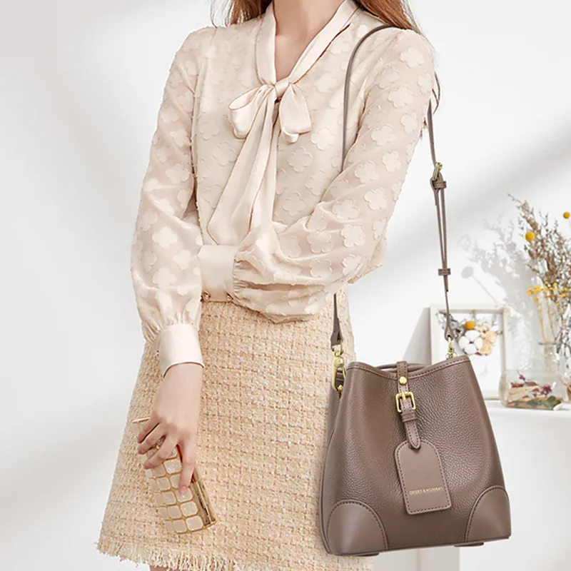

Women's Leather Shoulder Bag Fashion Bucket Bag Retro Messenger Bag Universal