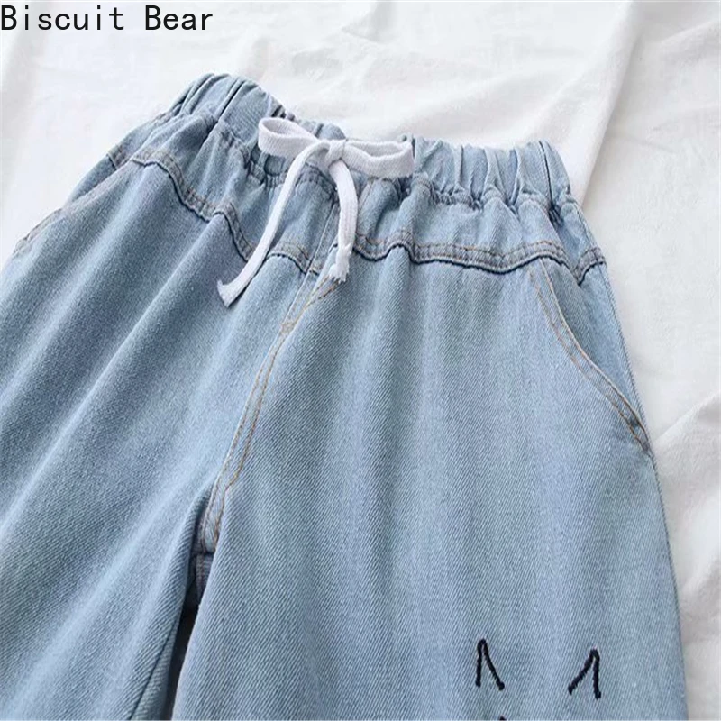 Женский комплект из двух предметов свитшот с капюшоном и вышивкой мультфильма