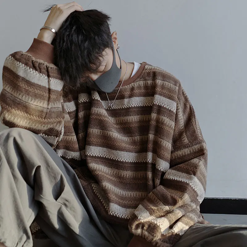 

2022 Autumn New Light Luxury Fashion Retro Striped Sweater Men Loose Korean Version Men Top Boutique Clothing Simple Style