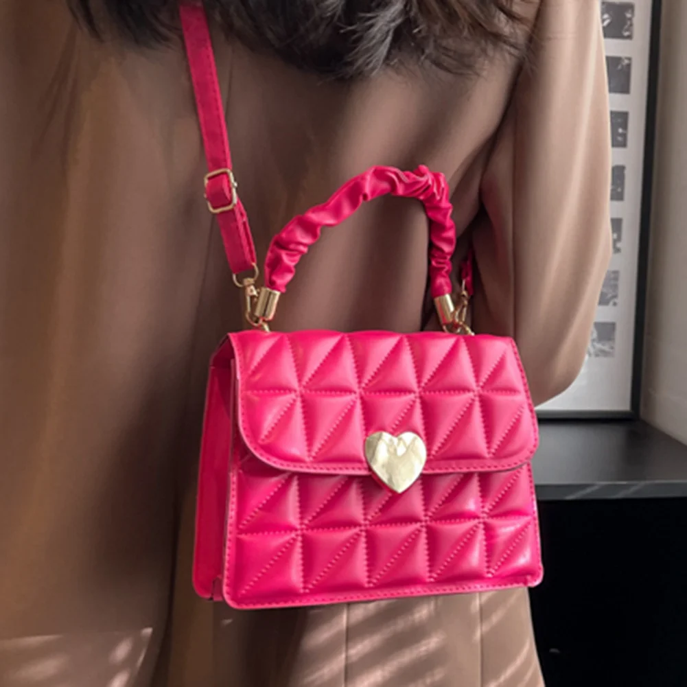 

Женские сумки через плечо, плиссированная сумка с застежкой в форме сердца и ручками, элегантная Дорожная сумка из искусственной кожи, стег...