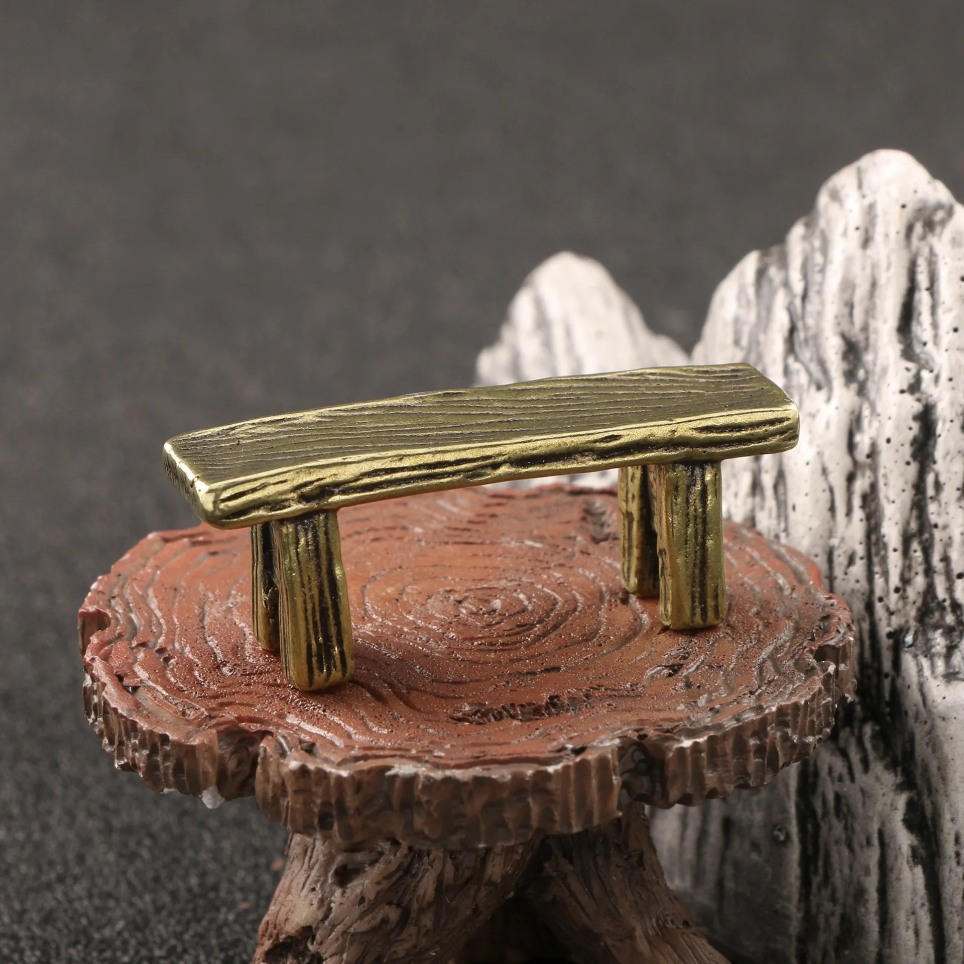 

Миниатюрные латунные фигурки скамеек XMSJ