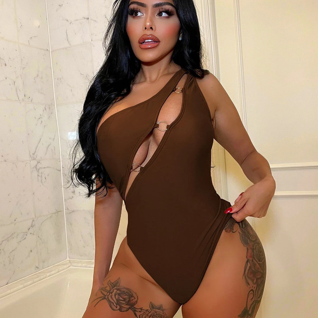 

European American Fashion Sexy One Piece Solid Color Ladies Swimsuit Bikinis Summer Beach Surfing Sports Quick Drying Swimsuit