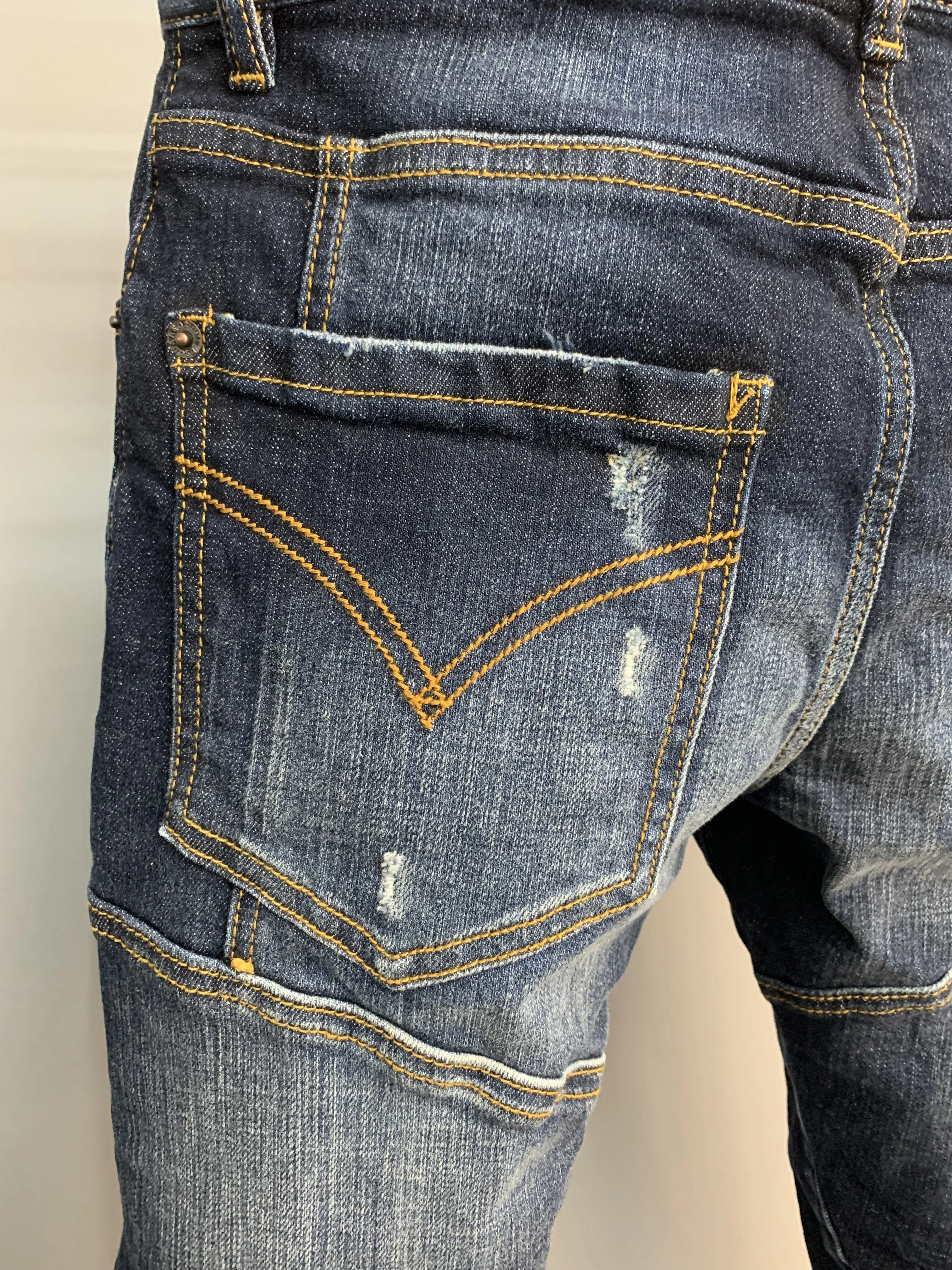 2023 Spring/Summer New Jeans Men's Fashion Men's Washed and Worn Hole Patch Paint 3D Cut Straight Barrel Blue