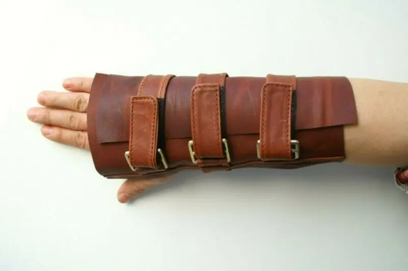 Xcoser Anime Bane Wrist Brace Guard TDKR Cosplay Costume Leather Hand Gauntlet Gloves Cosplay Props Halloween