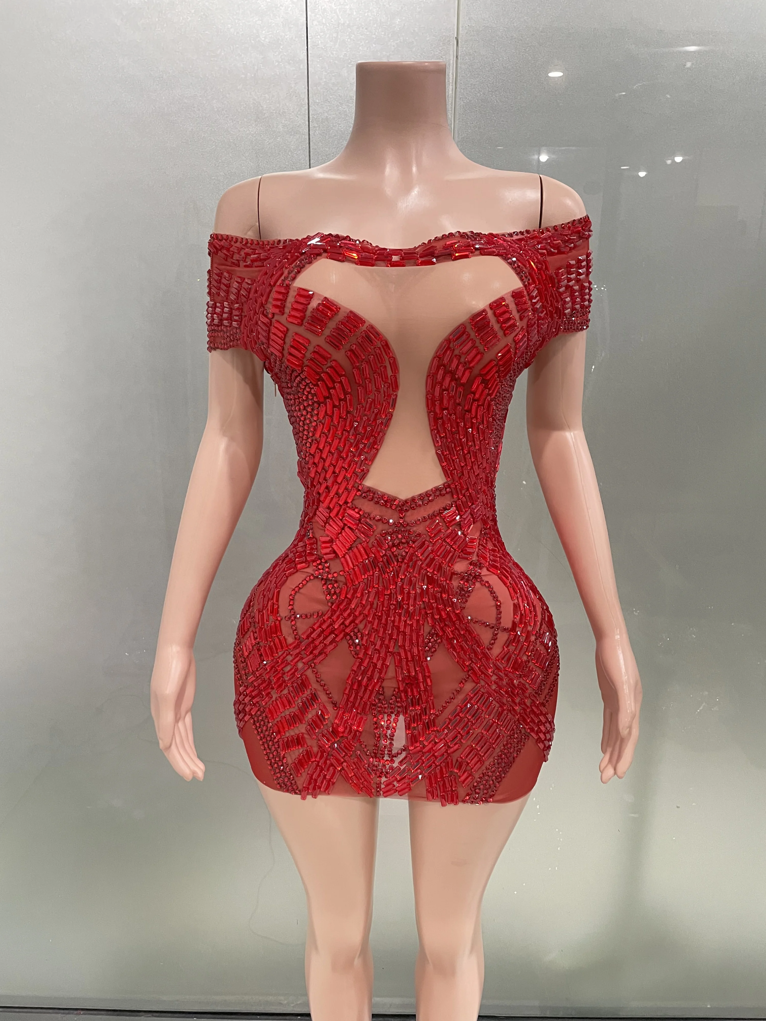 Прозрачное мини-платье с блестящими стразами женское платье для певицы