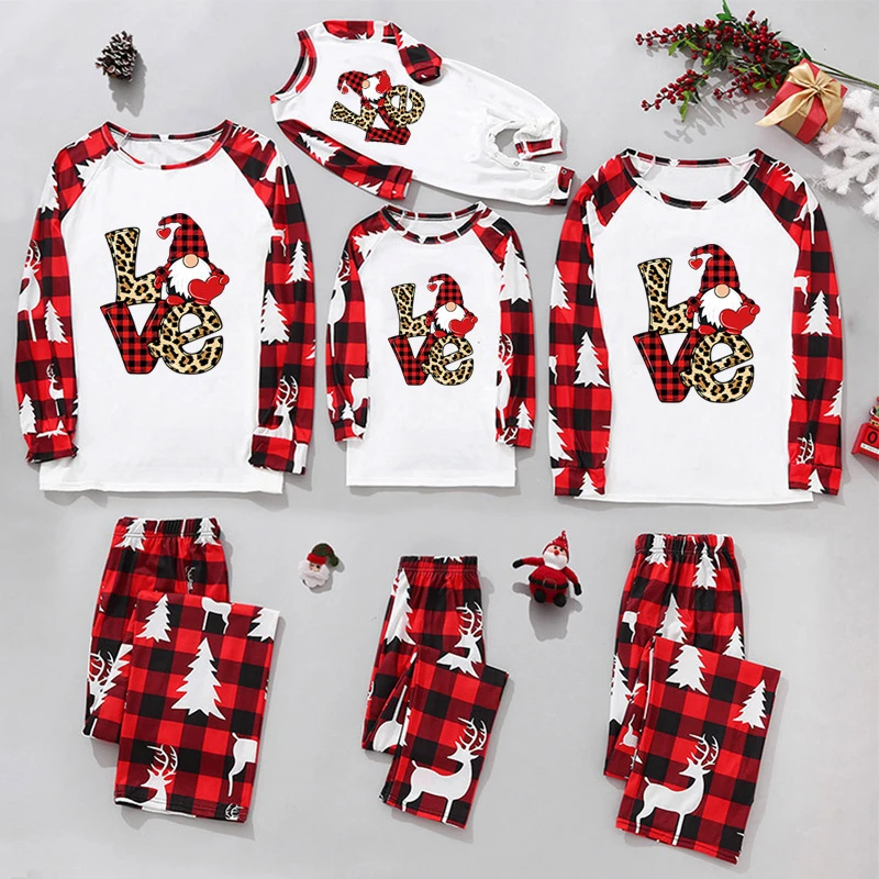 

2023 Love Christmas Family Matching Pajamas Sets Plaid Mommy and Me Xmas Pj's Clothes Father Mother Kids & Baby Pyjamas Outfits