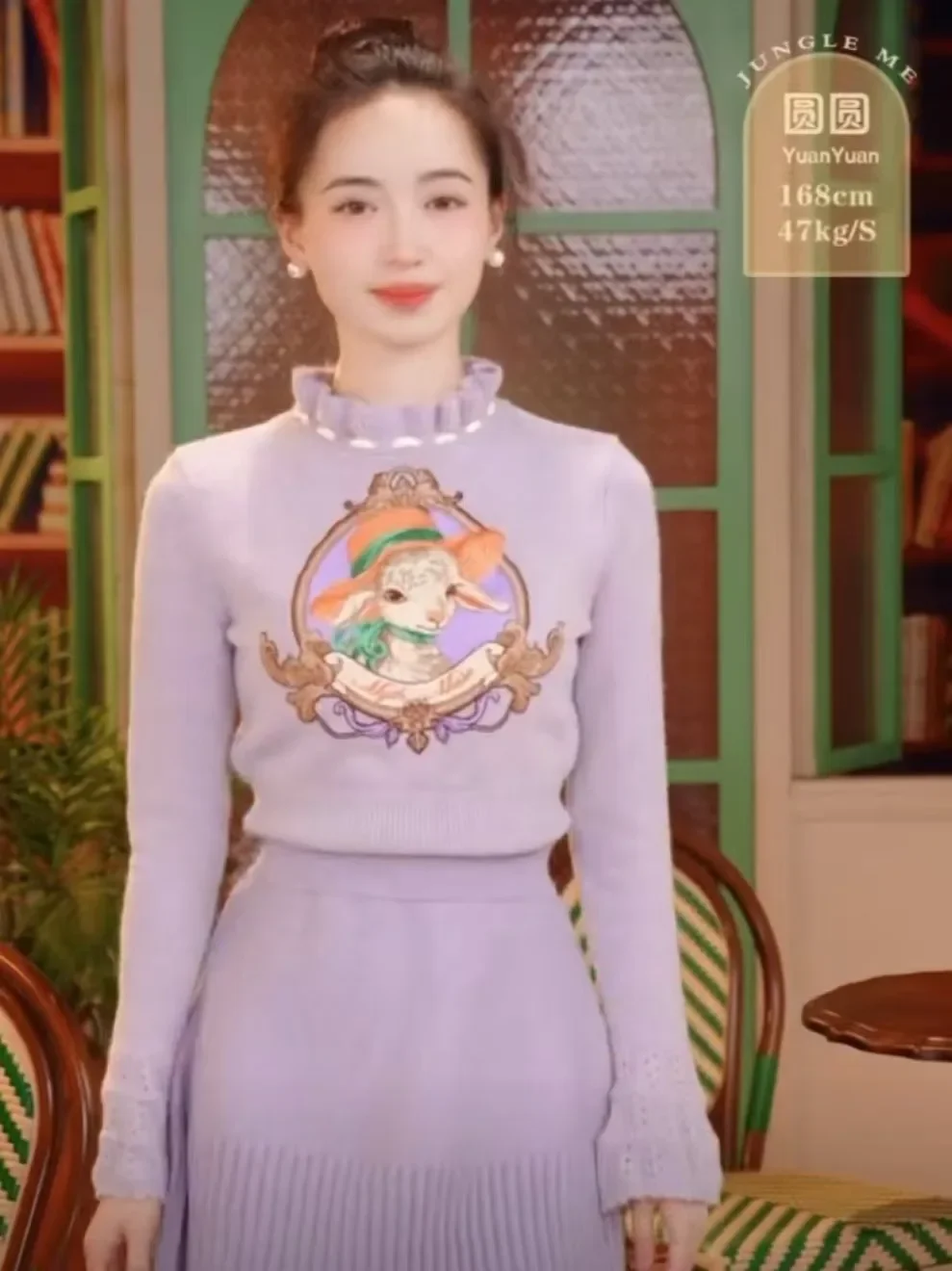 Стильный тонкий вязаный свитер с вышивкой женский пуловер трикотаж весна 2024