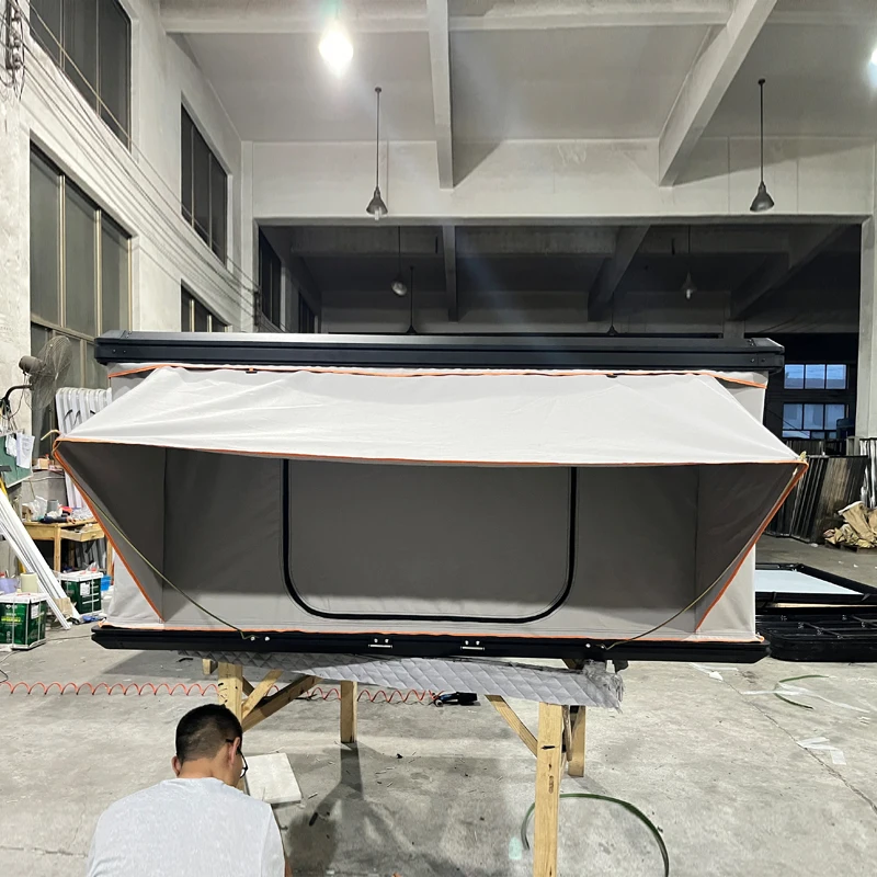 

Big Size 3-4 Person Rooftop Tent Aluminum Roof Tent Top Hard Shell Outdoor Camping Roof Top Hard Shell Car Tent for Sale
