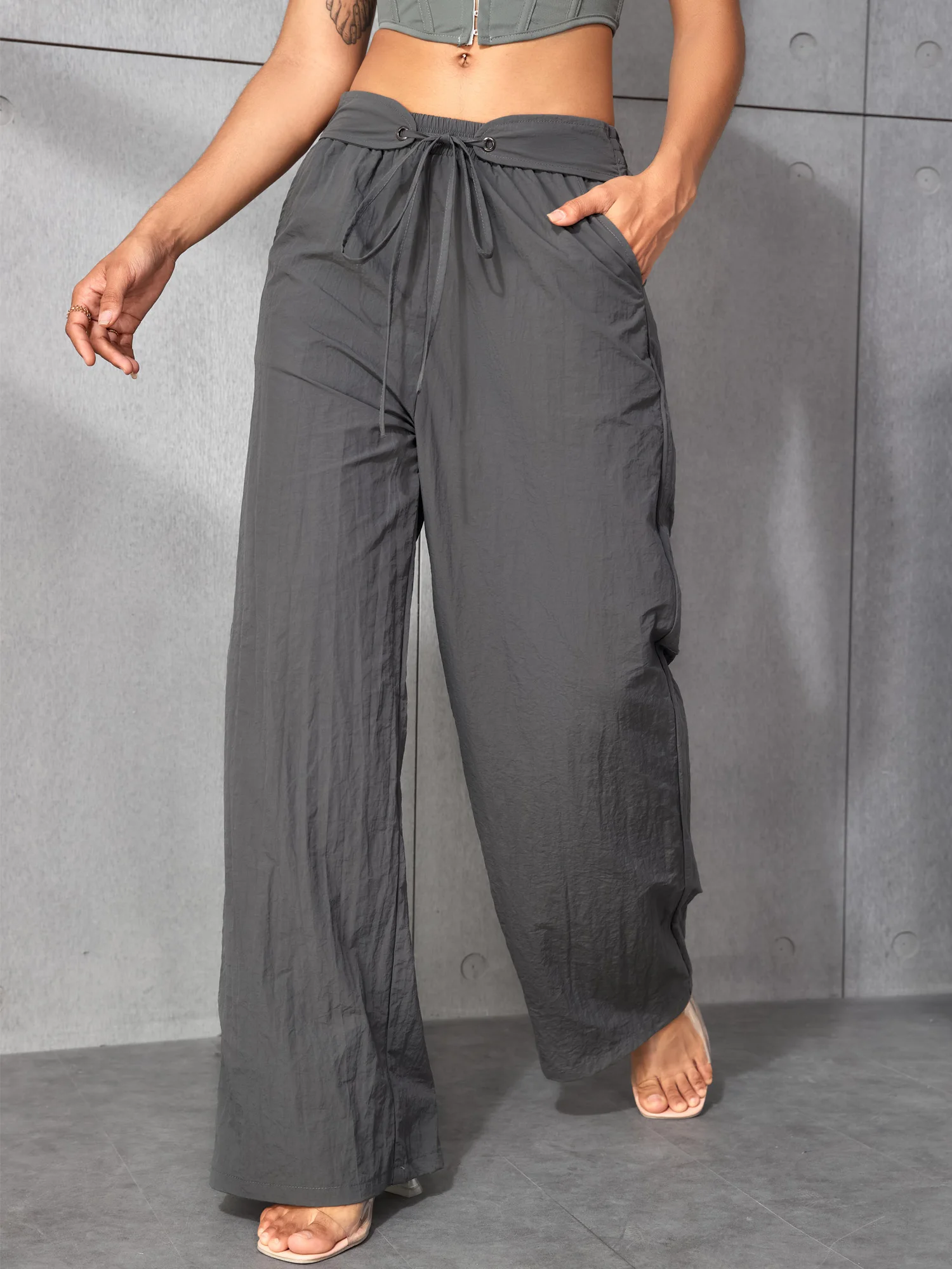 Женские прямые карго брюки из полиамида