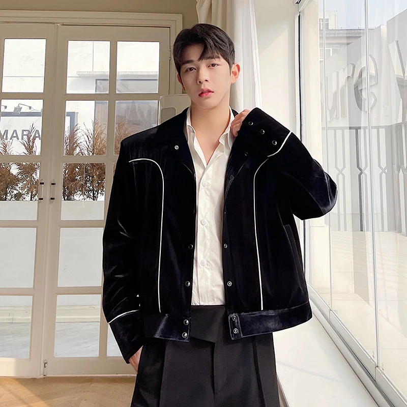 

Korean Style Small Metal Luxury Decoration Single Breasted Men Casual Solid Color Loose Jacket 2023 Fashionable New Tops N44