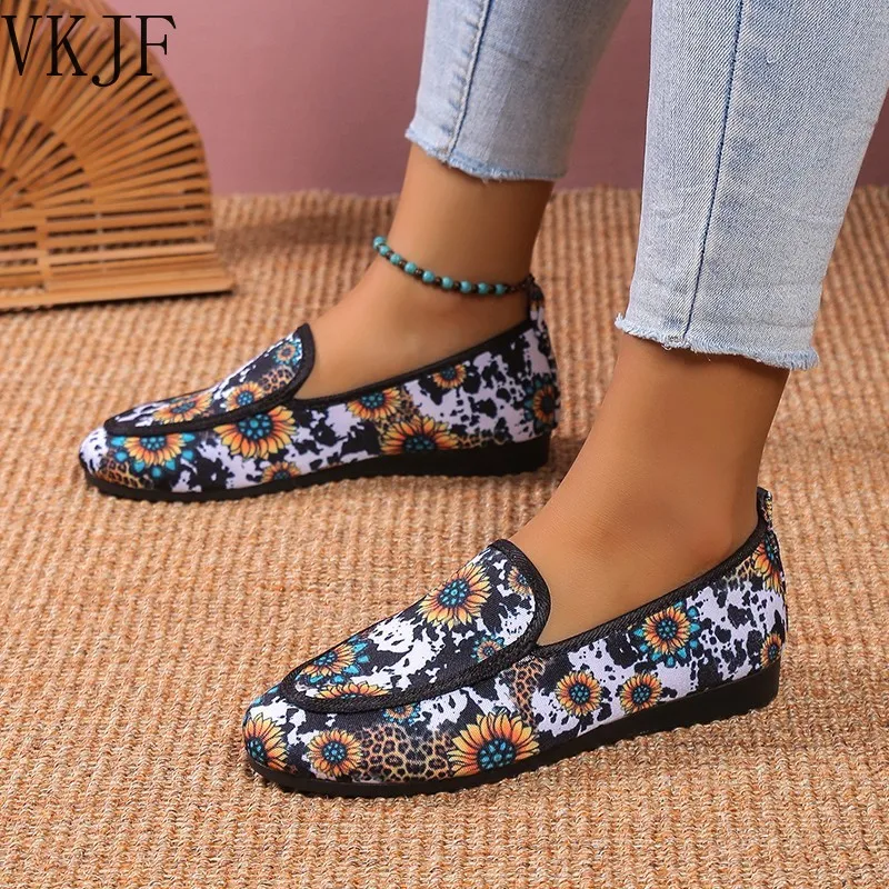 

Women New Mesh Breathable Sneakers Breathable Light Slip on Flat Casual Shoes Ladies Loafers Socks Shoes Women Zapatillas Mujer