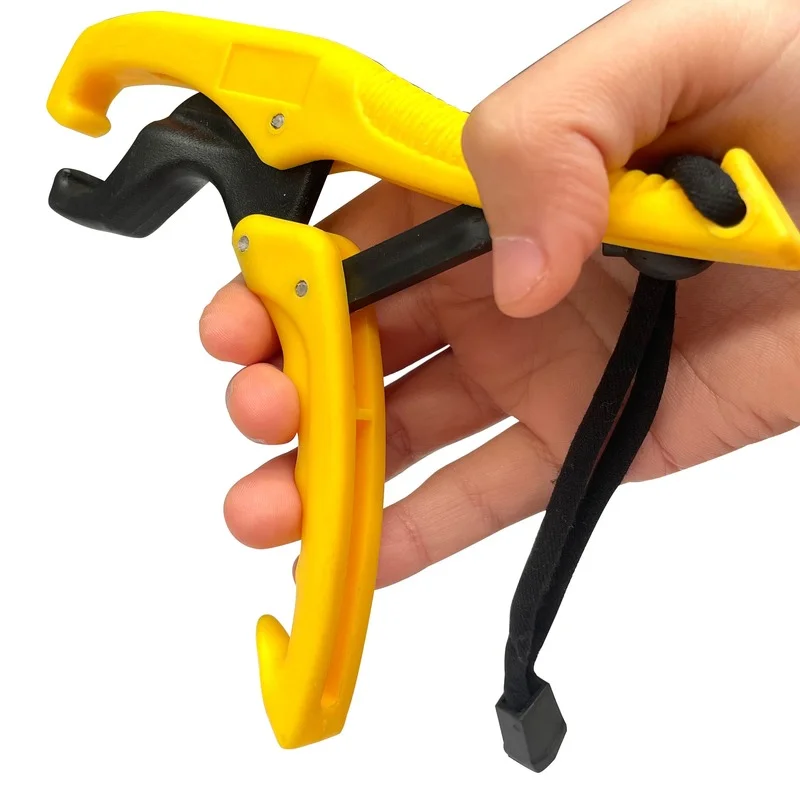 Practical Fishing Gripper Gear Tool Fish Grabber Plier Controller ABS Grip Tackle Holder Fish Clamp with Adjustable Rope