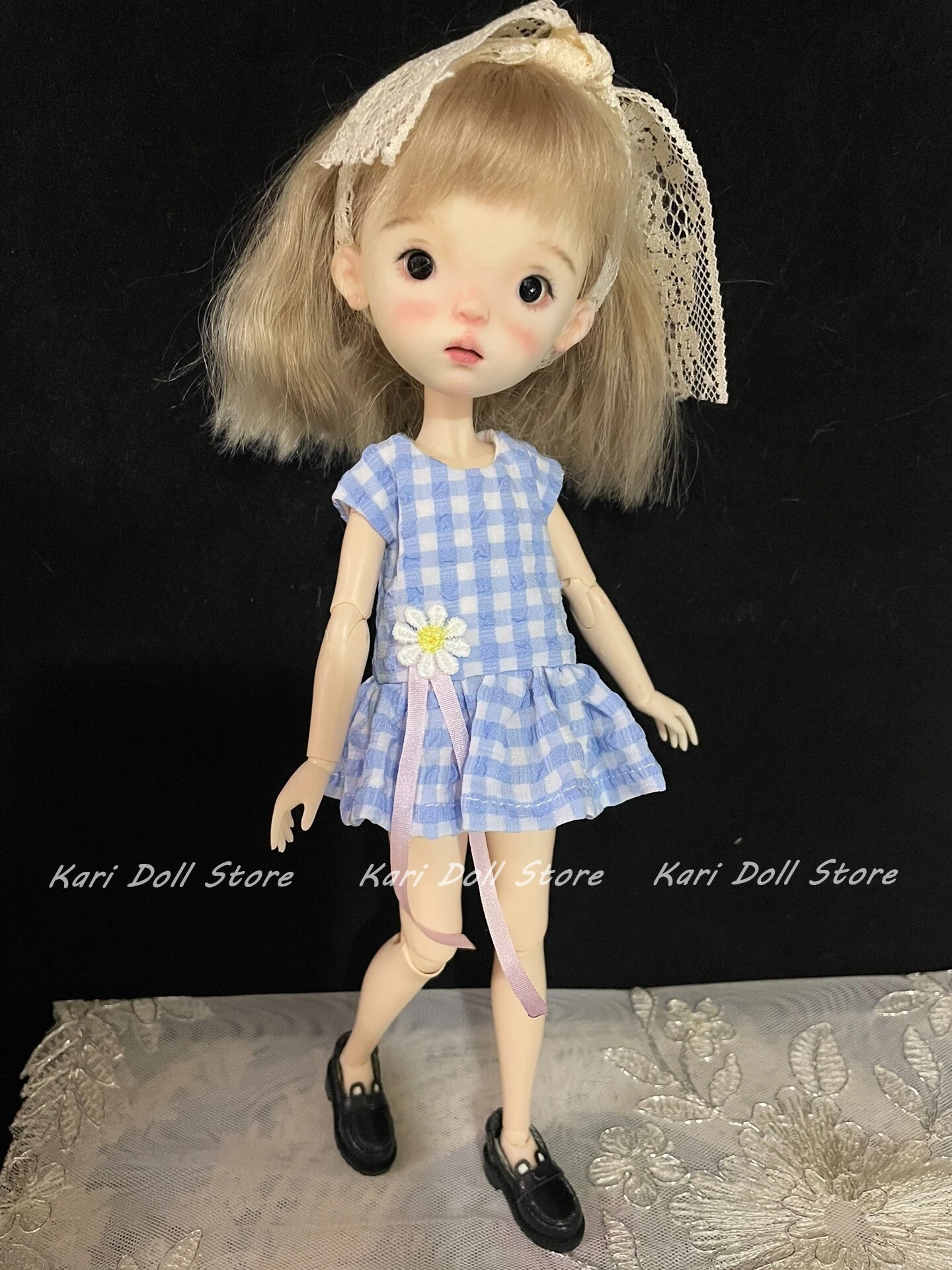 Kari Doll Одежда и юбки 2025 Плед кукольное платье с цветочной лентой для куклы Landazz