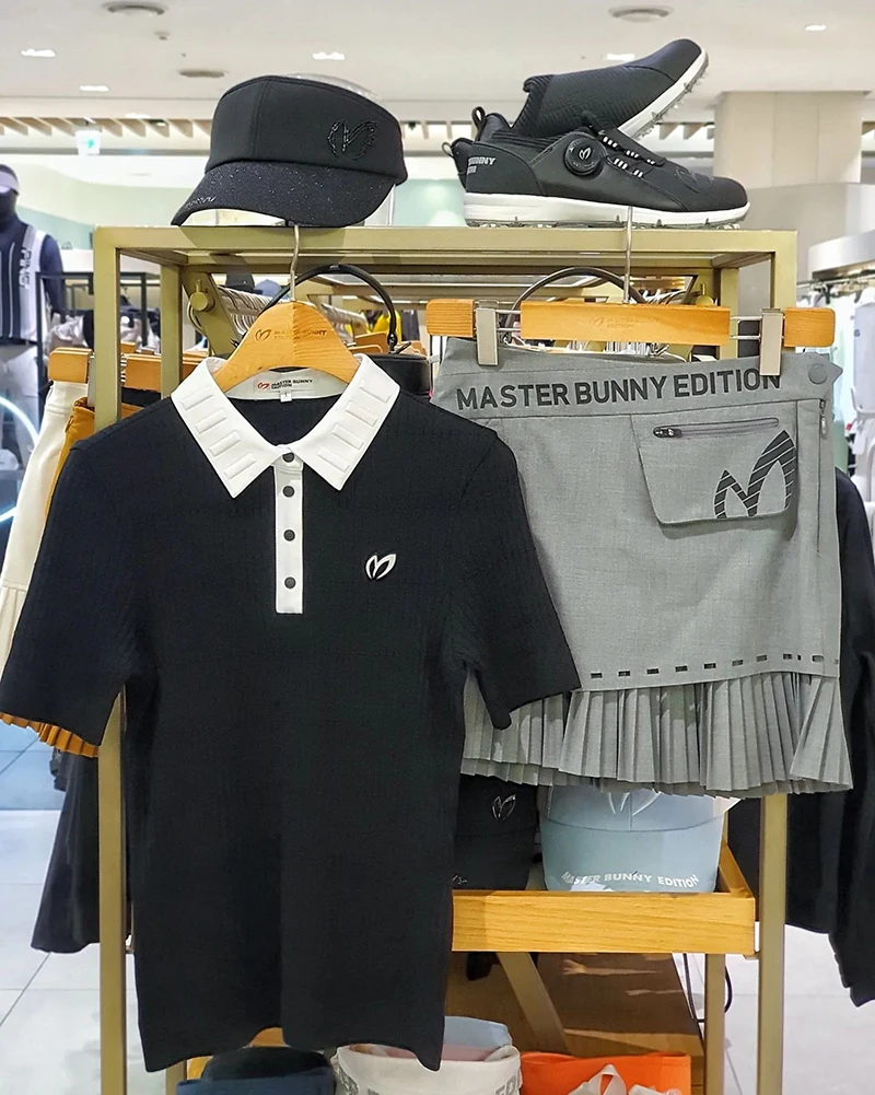 

2023 South Korean Golf Clothing Women's Small Pleated Skirt Slim-fit Golf Mid-sleeve Knitted Top